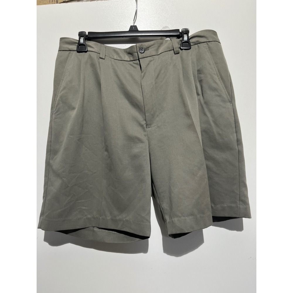 IZOD Mens Pleated Twill Shorts Olive Green Size 34 Casual Golf Outdoor